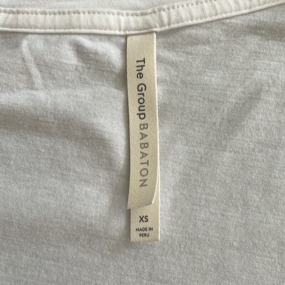 The Group by Babaton Foundation V-neck T-shirt, Size: XS, white - Picture 3 of 4